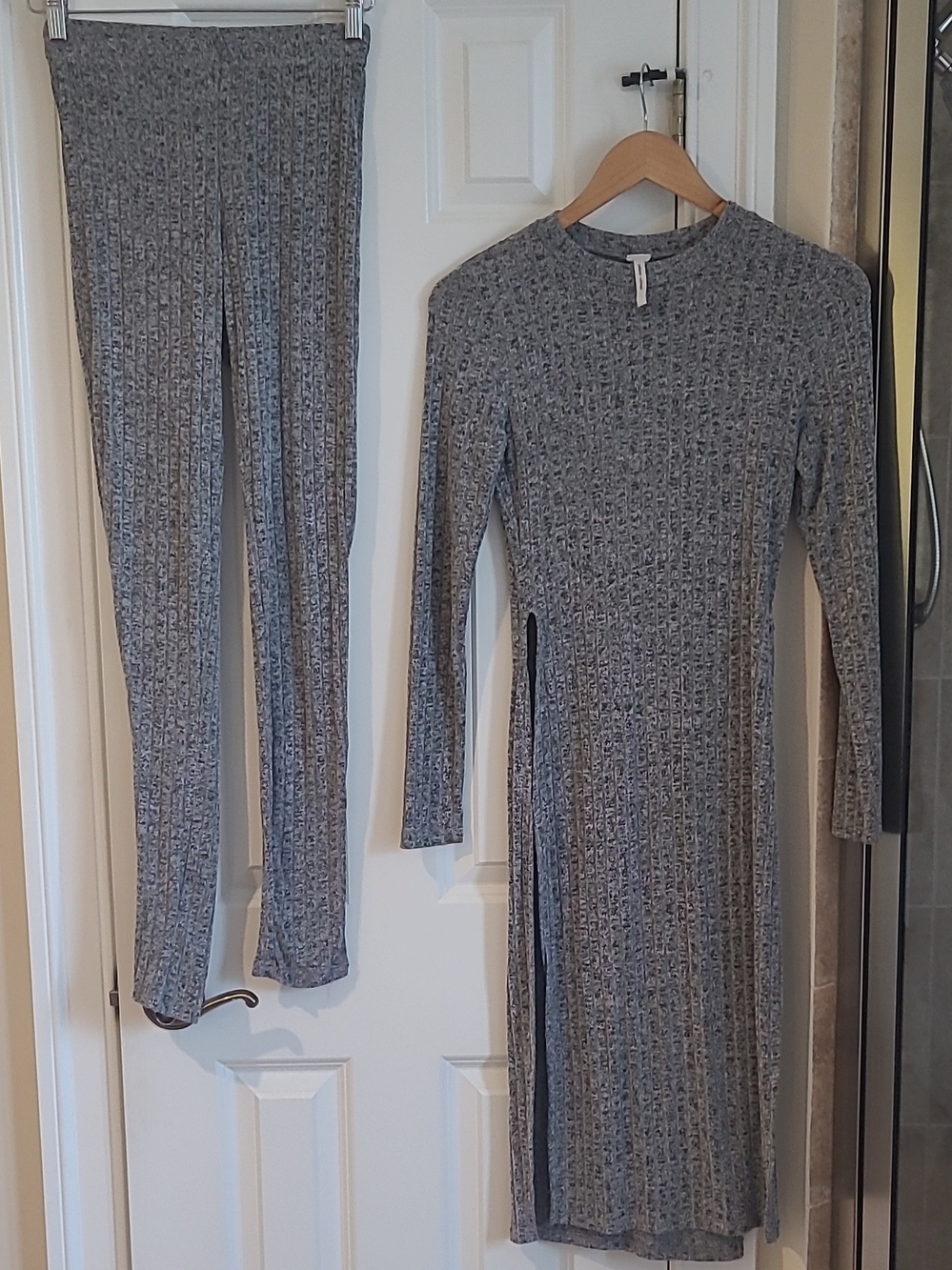 Gray Ribbed Long-Sleeve Midi Dress and Leggings Set